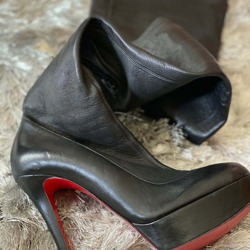 AUTHENTIC CHRISTIAN LOUBOUTIN THIGH HIGH BOOT